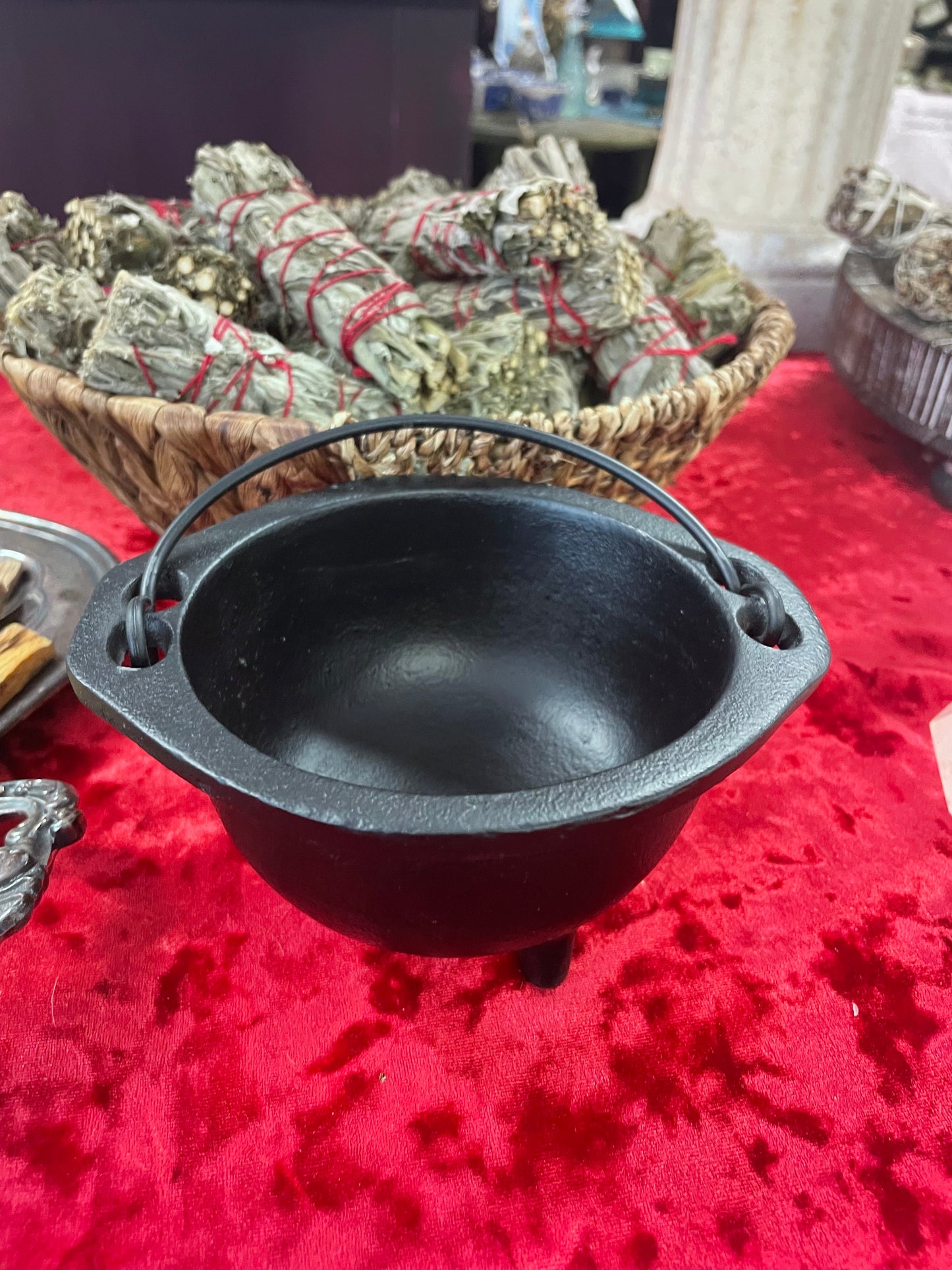 6' Cauldron | Cast Iron