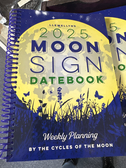 LLEWELLYN'S MOON SIGN DATEBOOK 2025